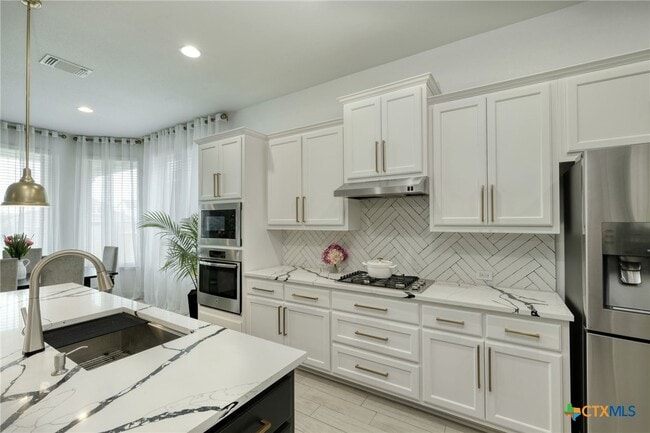 Building Photo - 2701 Rabbit Creek Dr