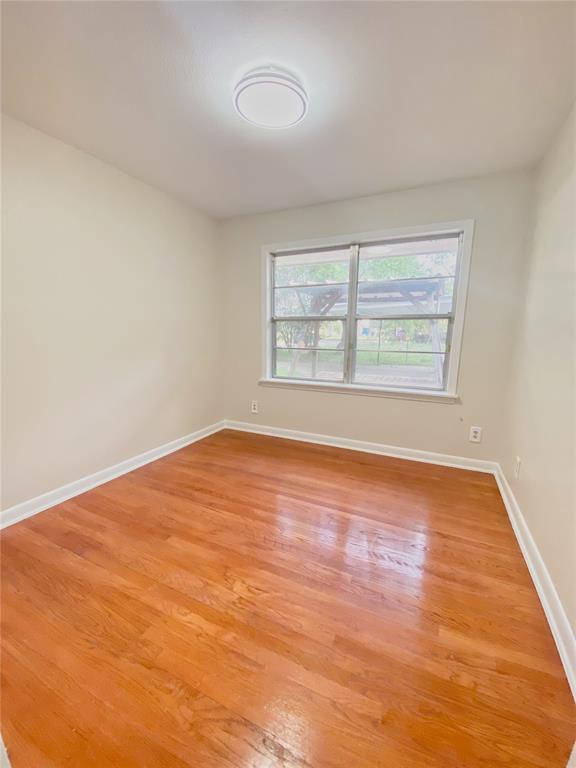 Building Photo - 5007 Hazelton St