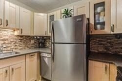 Building Photo - 200 Swanton St