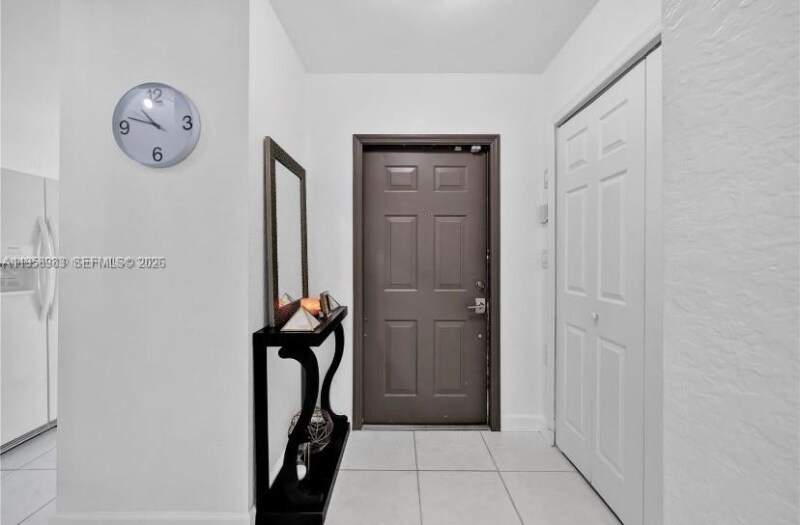 Building Photo - 13721 SW 19th Ave