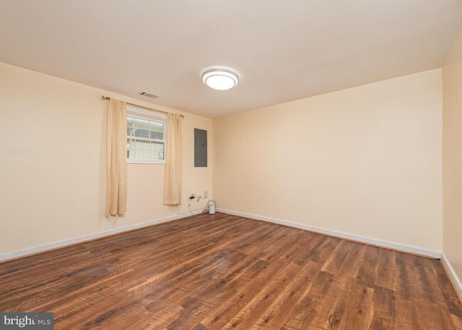 Building Photo - 10544 Eastwind Way