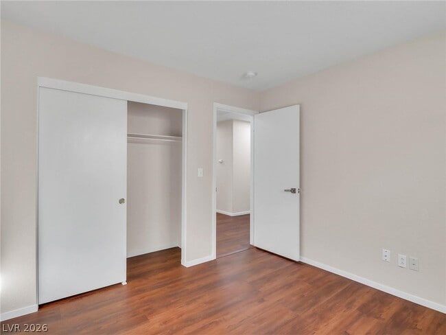 Building Photo - 122 Montesol Dr