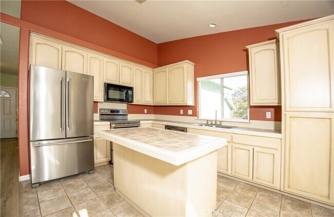 Building Photo - 15518 Little Peak Rd