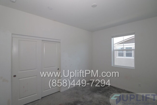 Building Photo - 36351 Elizabeth Ln