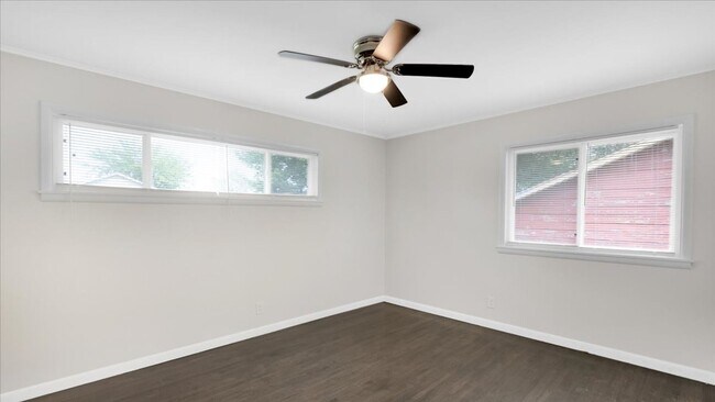 Building Photo - Beautiful 3 bedroom / 2 bath