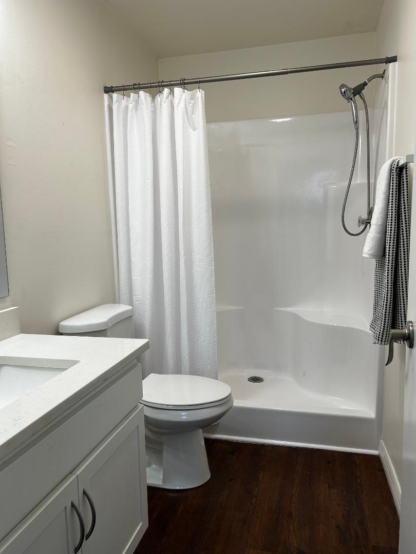 master bath with walk in shower - 1720 Murrell Rd