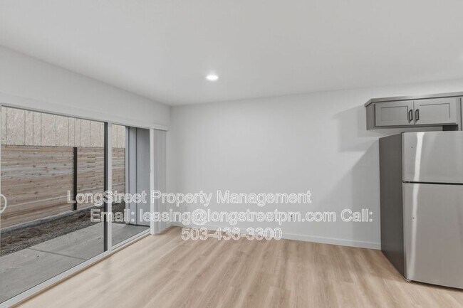 Building Photo - 826 S 19th St