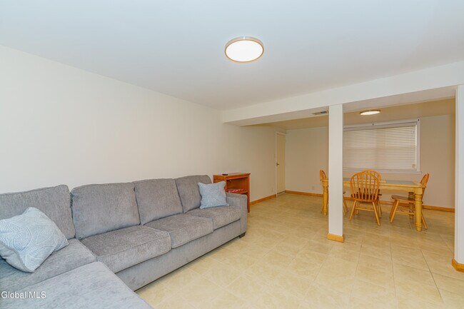 Building Photo - 51 Vanderbilt Ave