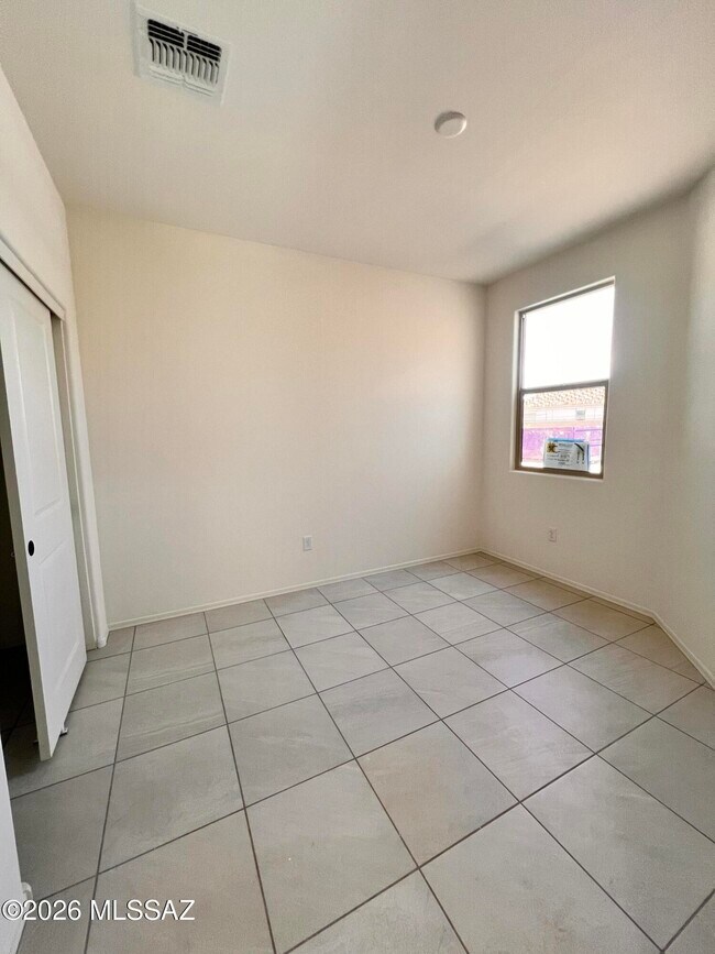 Building Photo - 9759 E Panopeia Dr