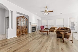 Building Photo - 362 Southern Hills Dr