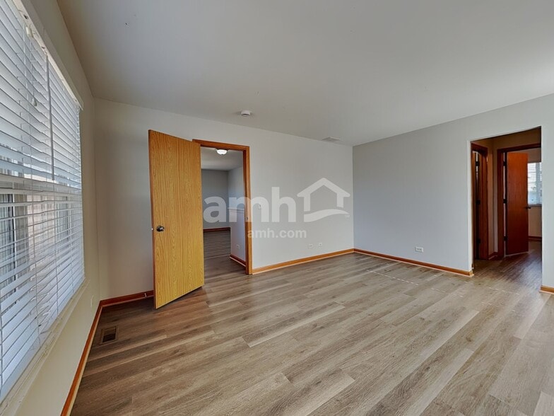 Building Photo - 1204 Stonecrop Ln