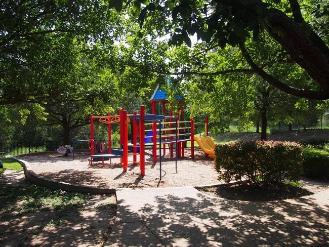 Building Photo - 10121 Channel Island Dr