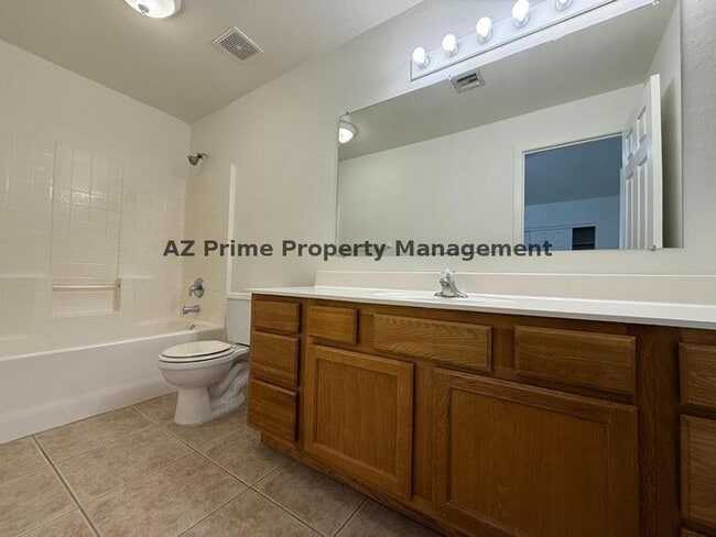 Building Photo - 11991 W Cabrillo Dr