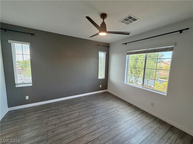 Building Photo - 20 Barbara Ln