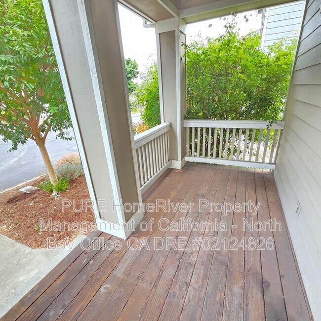Building Photo - 1052 Addison Cir