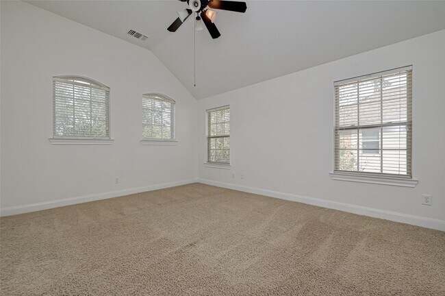 Building Photo - 71 N Rocky Point Cir