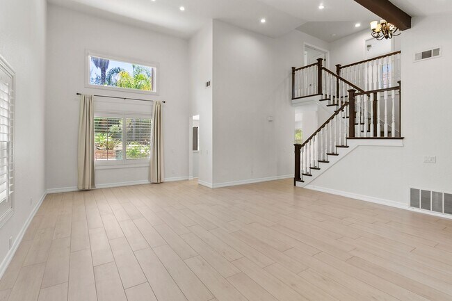 Building Photo - Beautiful 4-Bedroom Home with Private Pool & Spa in Laguna Niguel!