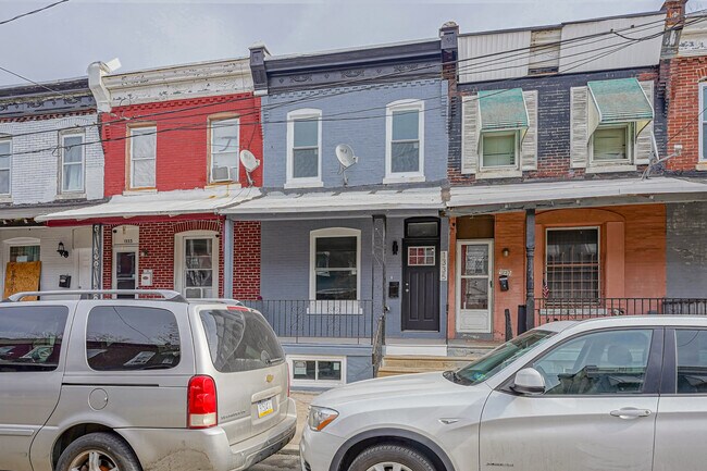 Building Photo - 1335 S Stanley St