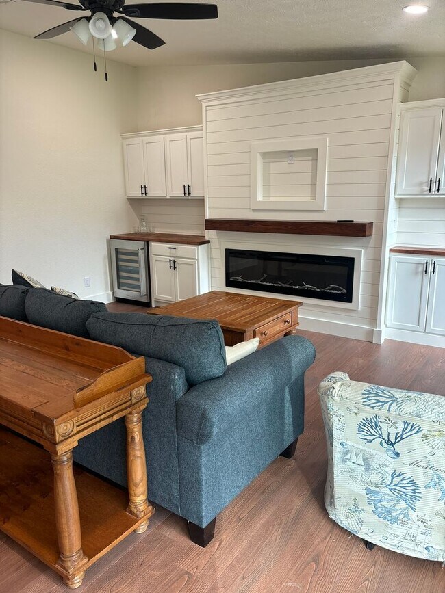 Building Photo - 2809 Lagoon Knoll Dr