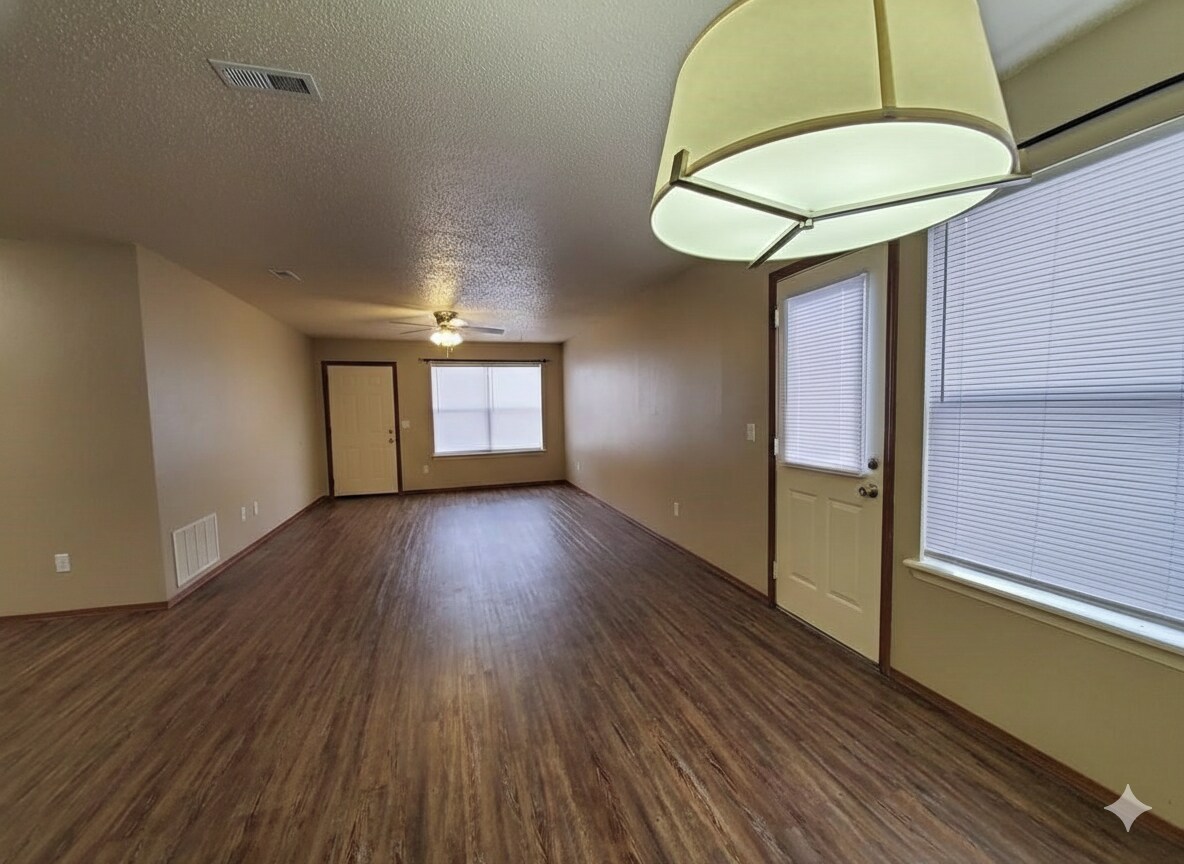 Building Photo - 1646 N Dawn Dr