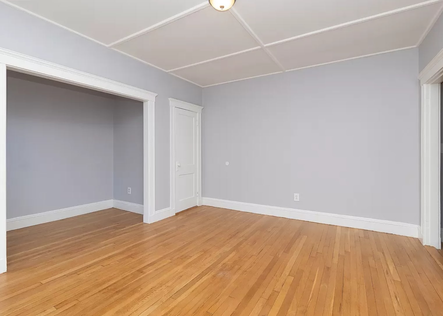 Building Photo - 131 Park Dr