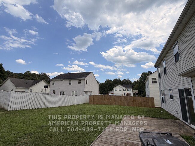 Building Photo - 5843 Dove Point Dr SW