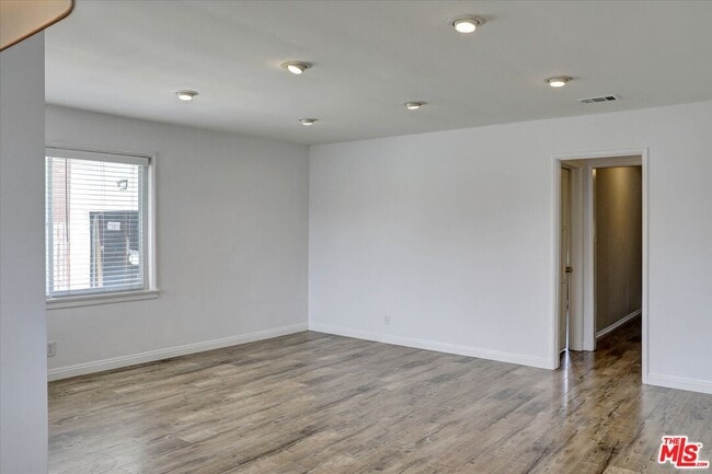 Building Photo - 14110 Shoup Ave