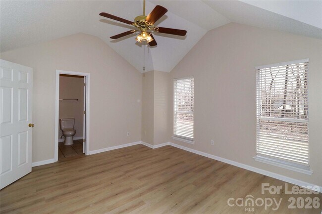 Building Photo - 729 Rebecca Jane Dr