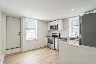Building Photo - 5536 Chester Ave
