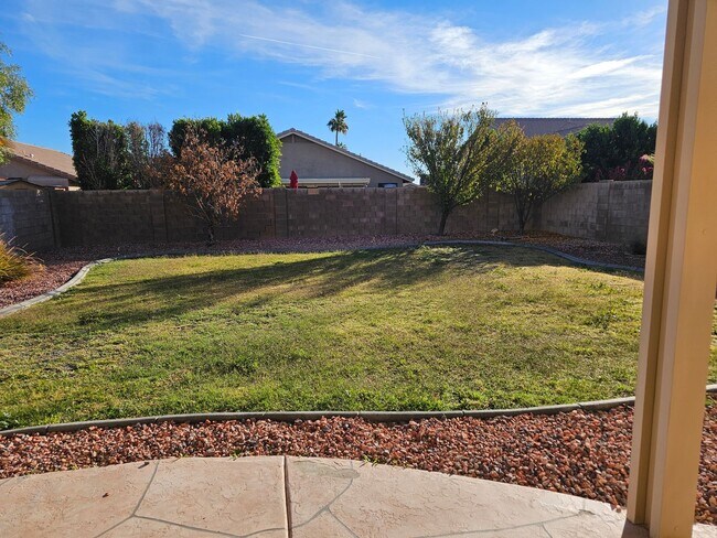 Building Photo - 17979 N 89th Ln