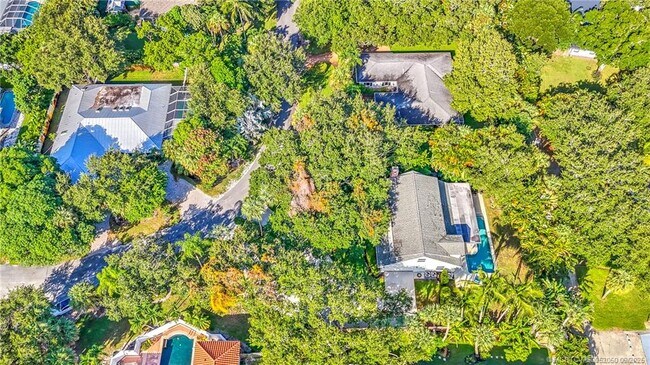 Building Photo - 4 Via Lucindia Dr S