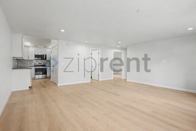 Building Photo - Unit 4329
