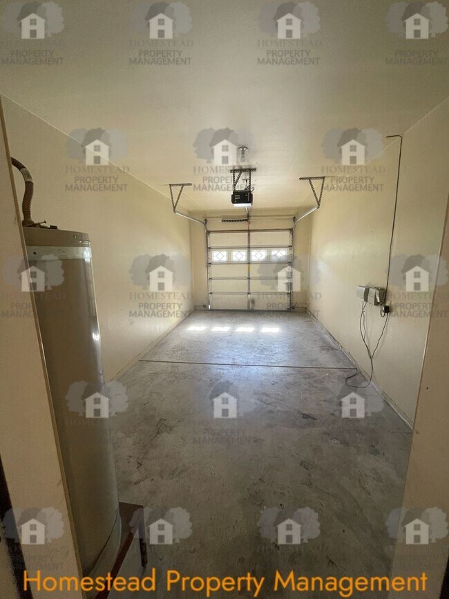 Building Photo - 168