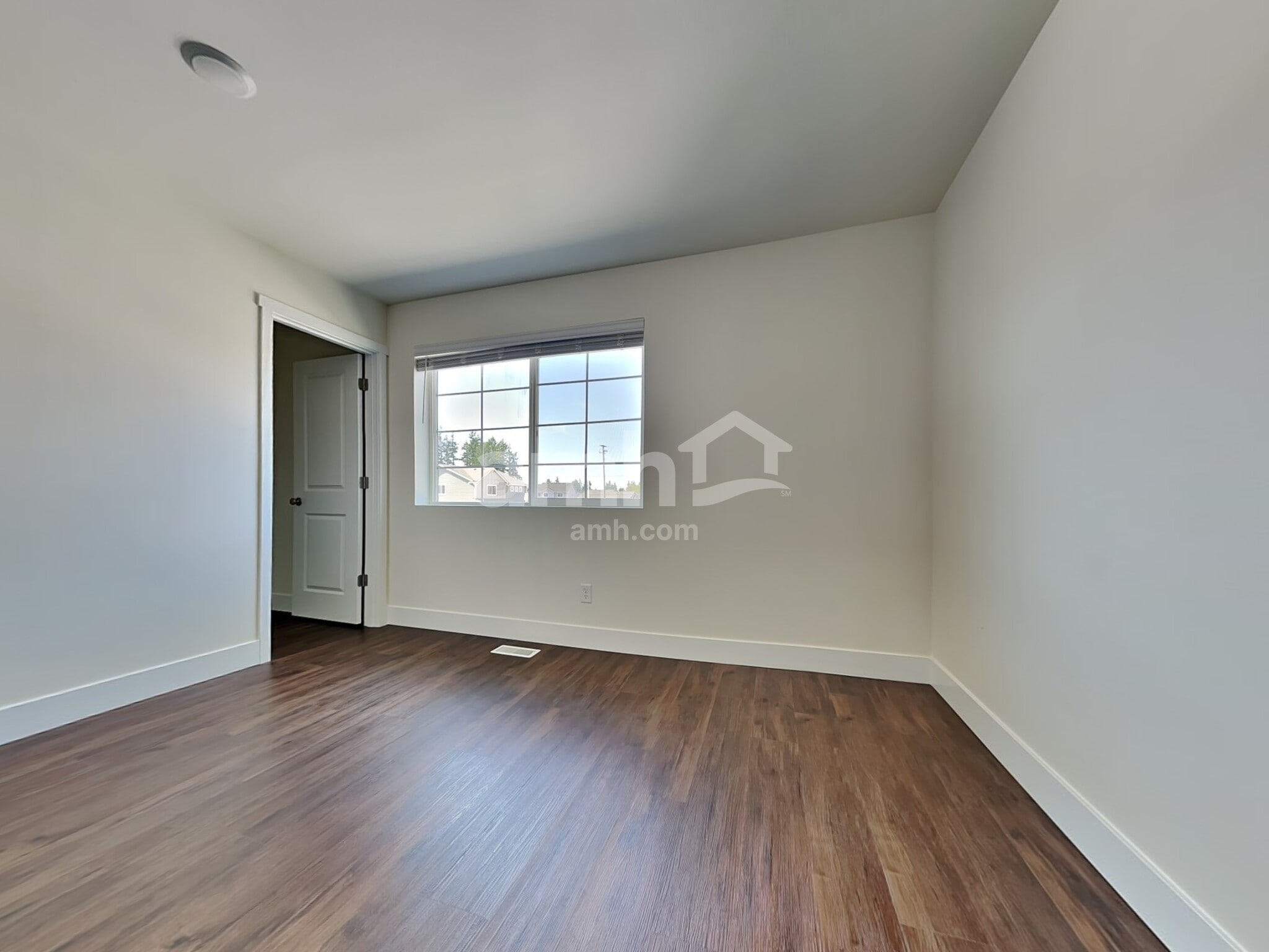 Building Photo - 17621 26th Ave Ct E