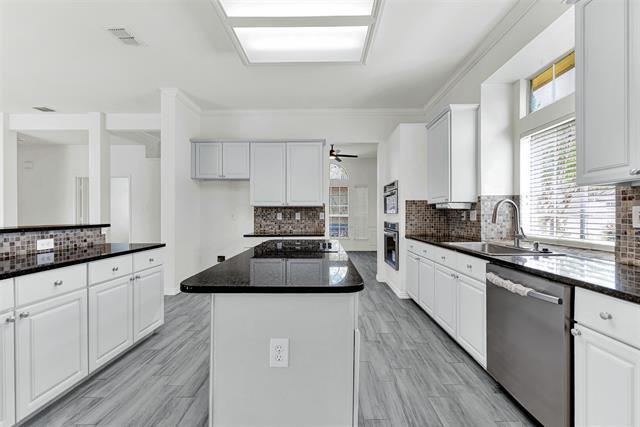 Building Photo - 1010 Westwood Ct