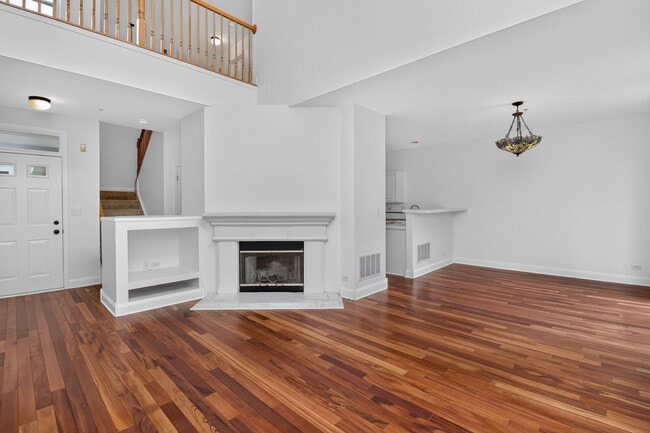 Building Photo - 207 Tanglewood Dr