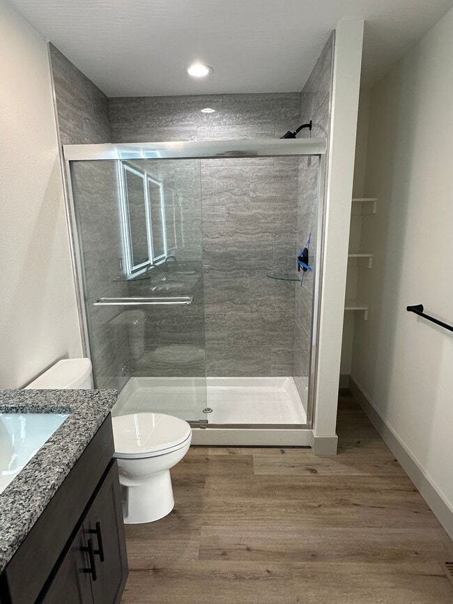 Building Photo - NEW CONSTRUCTION 5 Bed 3 Bath w/ Walk Out Basement Waynesville School District