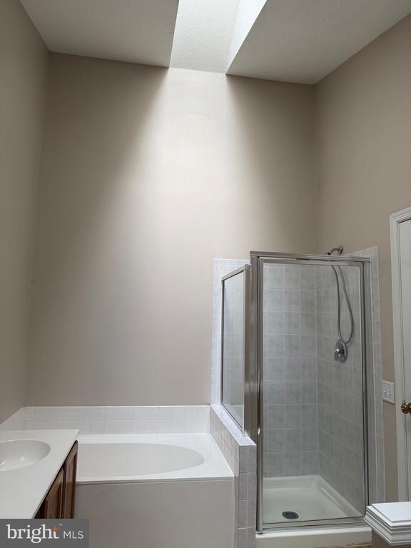 Building Photo - 16820 Jed Forest Ln