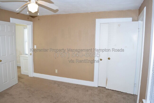 Building Photo - 857 W 41st St