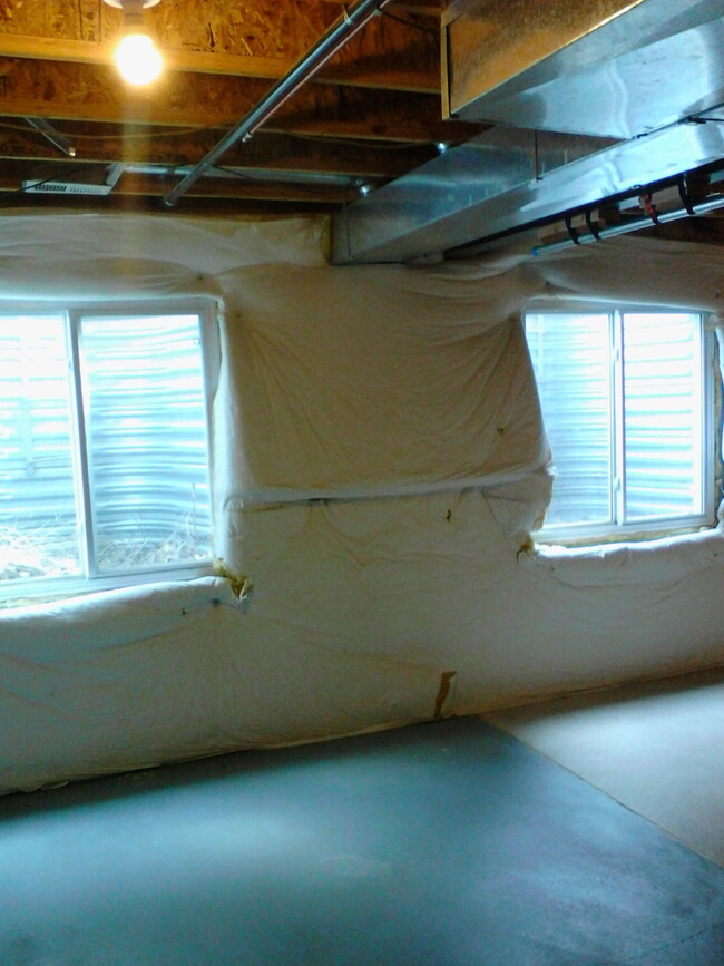 Building Photo - Light airy two story minutes from Fort Carson