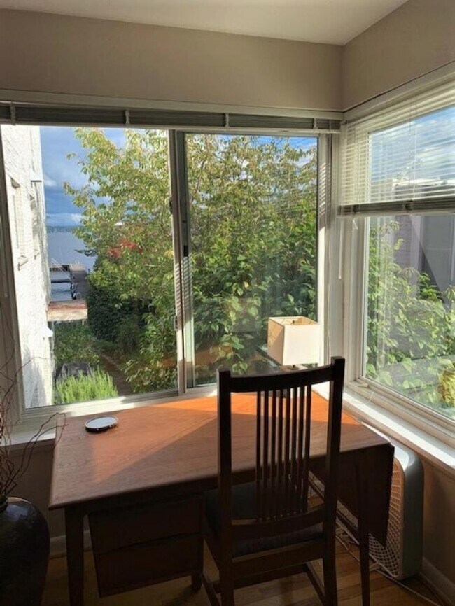 Building Photo - 1 bedroom in Seattle WA 98144