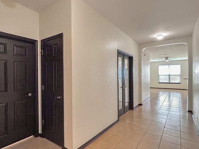 Building Photo - One-Story Home with Office in Bridlewood Park, Live Oak