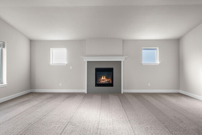 Building Photo - Bring the DOG!  Beautiful Like New NE 4 Bd...