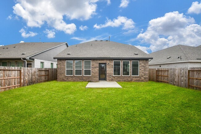 Building Photo - 6319 Seafoam Lake Dr