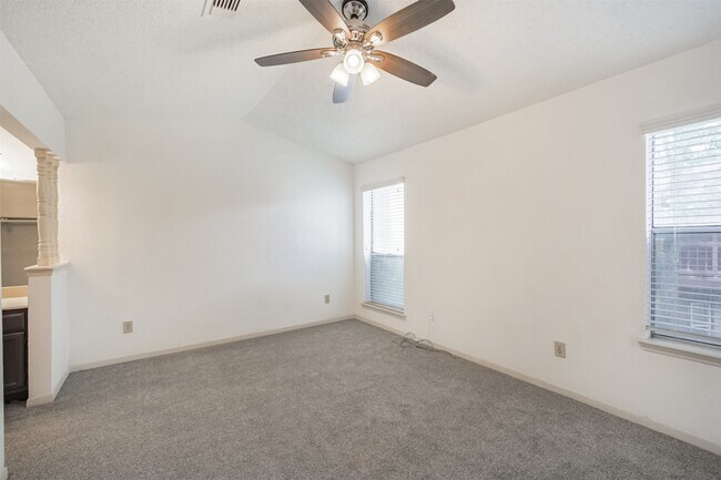 Building Photo - 12500 Brookglade Cir
