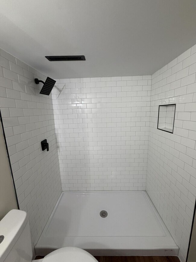 Building Photo - GREAT Home in Pickerington!