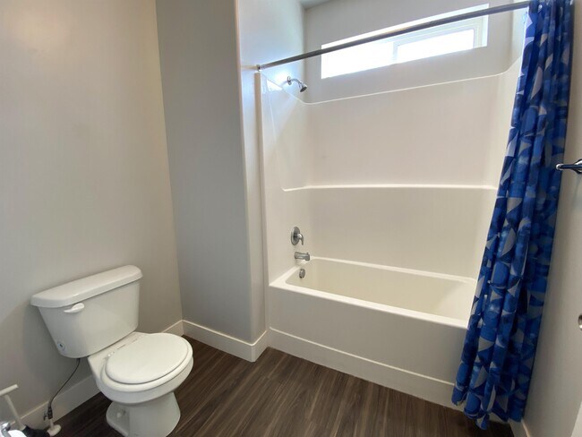 Building Photo - 4216 McKellen Dr