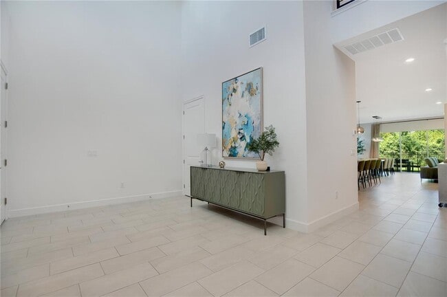 Building Photo - 14189 Larkspur Lake Dr