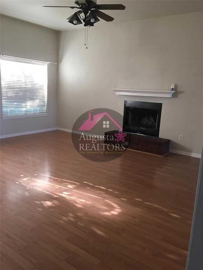 Building Photo - Spacious home in the Wylie district!