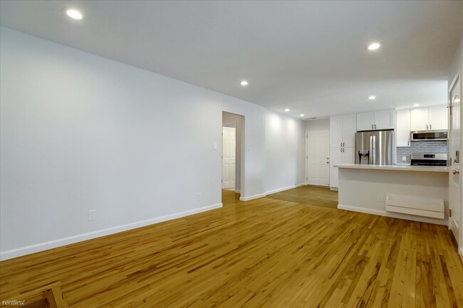 Building Photo - 2 br, 1 bath House - 541 Richmond Avenue